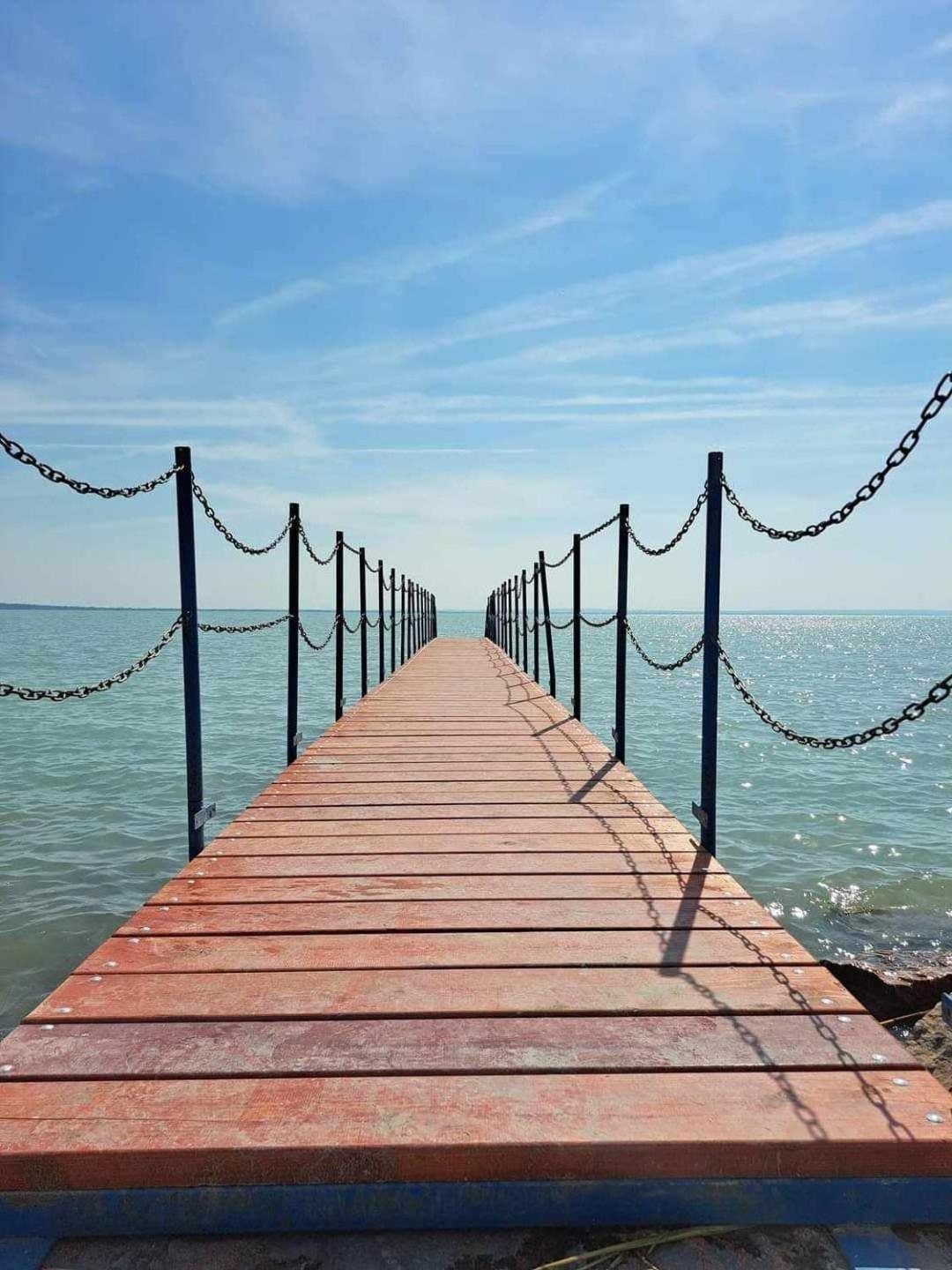 Отель Sorompo Vendeghaz Балатонкенезе Экстерьер фото